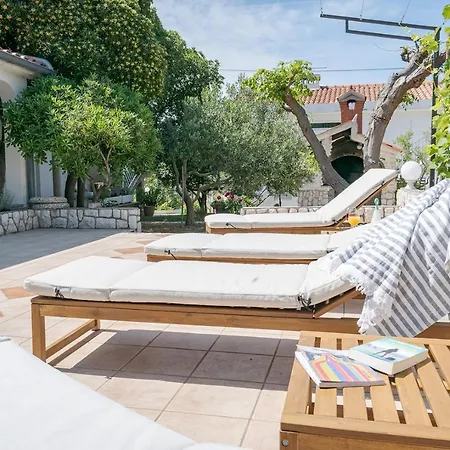 Maestral Arba Bed & Breakfast Barbat na Rabu