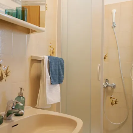 Bed & Breakfast Maestral Arba 3*