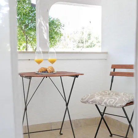 Maestral Arba Bed & Breakfast 3*