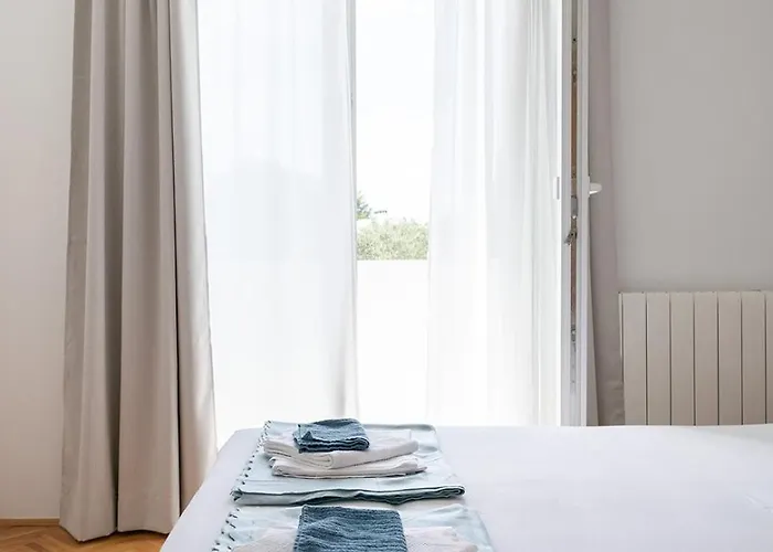 住宿加早餐酒店 Maestral Arba 3*