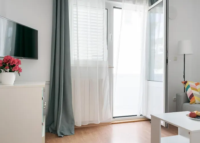 Maestral Arba 住宿加早餐酒店 3*