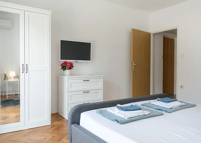 Maestral Arba 住宿加早餐酒店